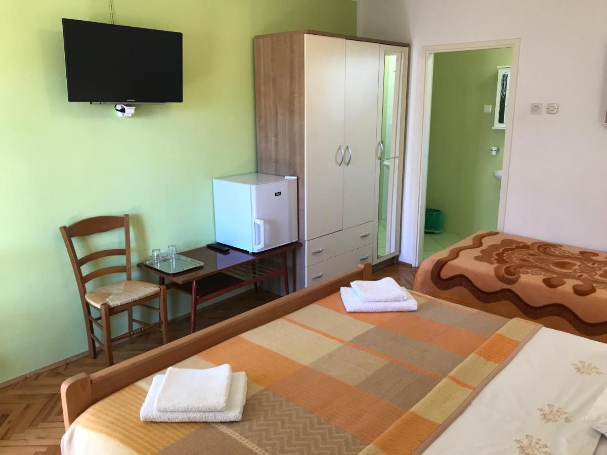 Summer Rooms Baska Extérieur photo