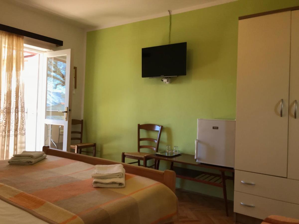 Summer Rooms Baska Extérieur photo